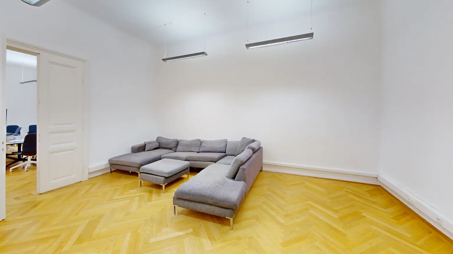 Repräsentatives Altbau-Office am Börseplatz – Nachmieter ab ca. Oktober 2025 gesucht