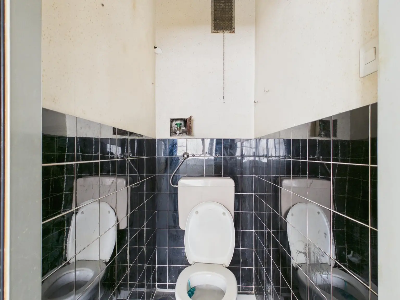 CAM04191G0-PR0081-STILL005