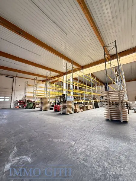 891 m² Lagerhalle in 1230 Wien (Talpagasse) zu mieten! – 2 Sektionaltore, U6 & Autobahn-Nähe, videoüberwacht