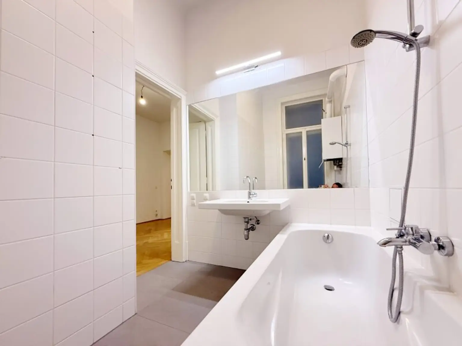 Großzügige 3,5-Zimmer-Wohnung mit Balkon im Herzen von Wien