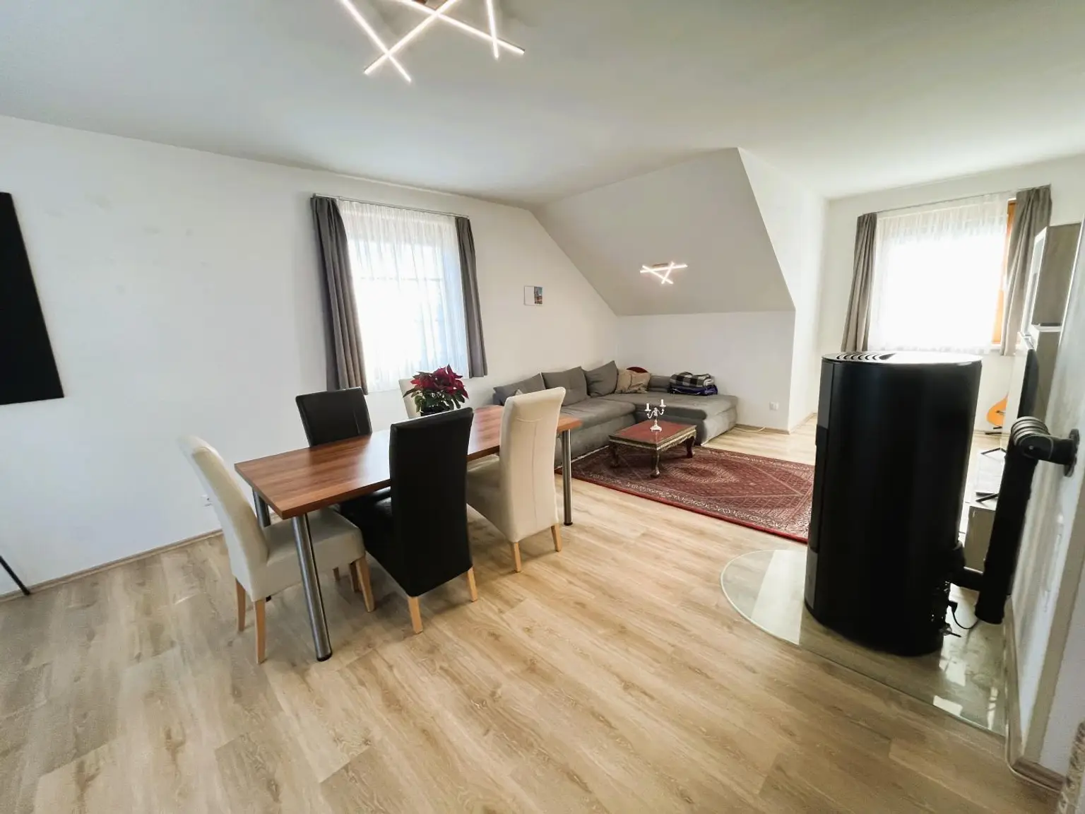 Wohn- und Essbereich