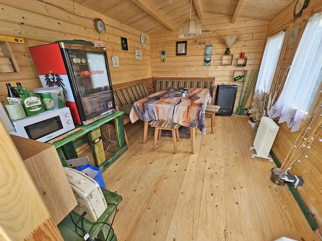 Einfamilienhaus mit Garage,mit winterfestem Gartenhaus, Werkstätte u.a
