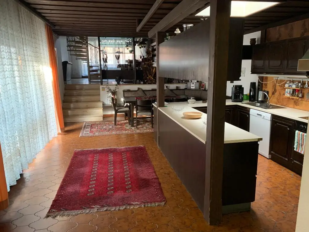 Großzügiges Wohnhaus inkl. Geschäftslokal/Büro im Zentrum von Mattersburg