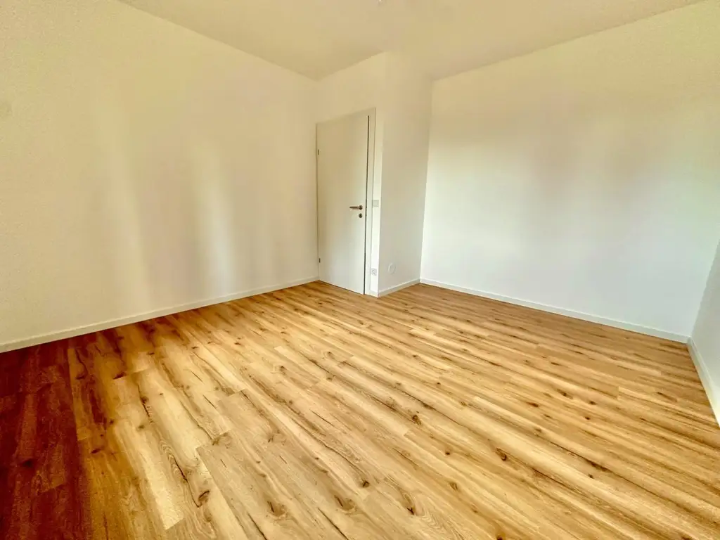 Erstbezug! Top 5! Wunderschöne zentrumsnahe 4-Zimmer Wohnung mit Balkon!
