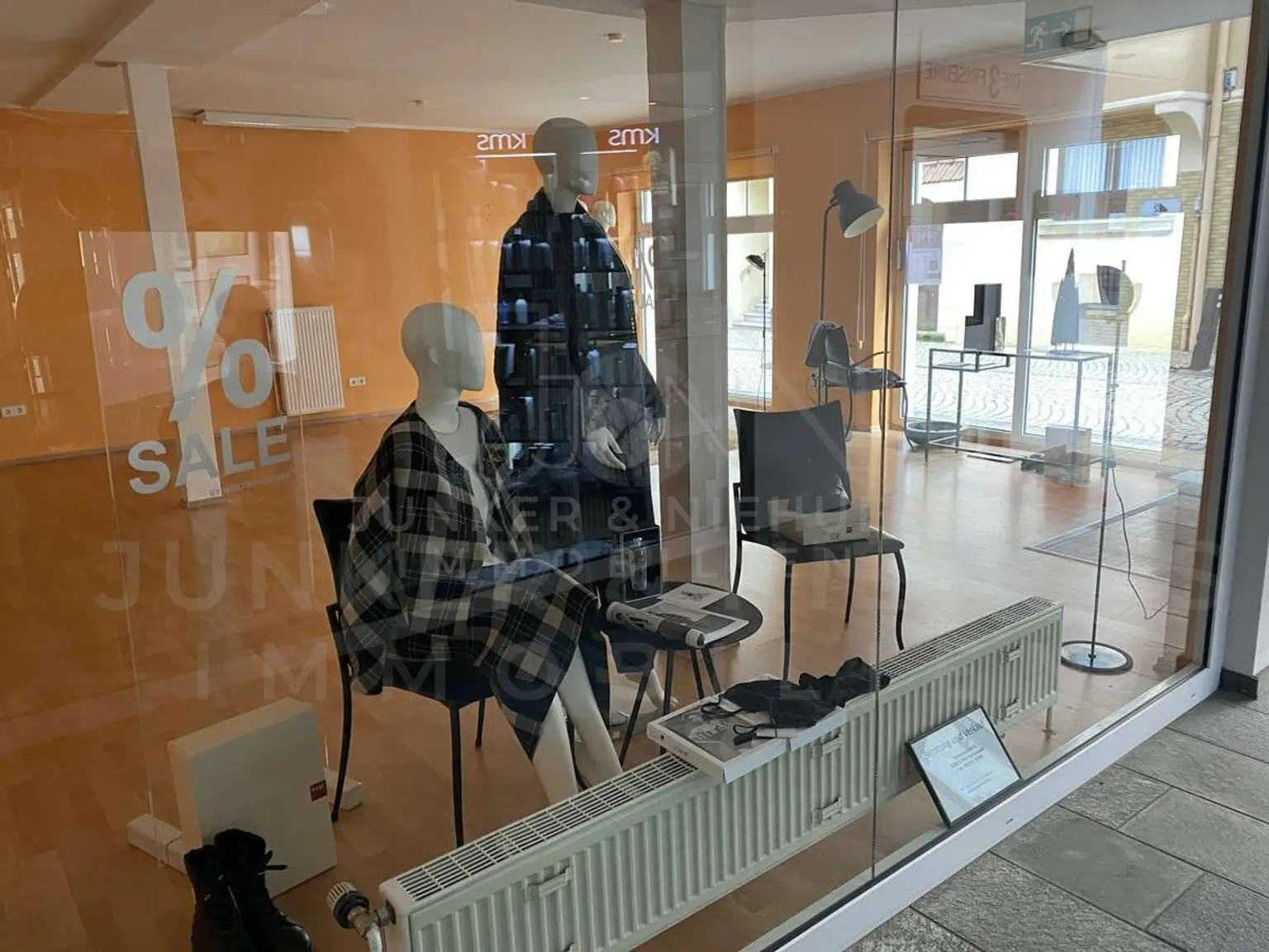 Blick durch das Schaufenster