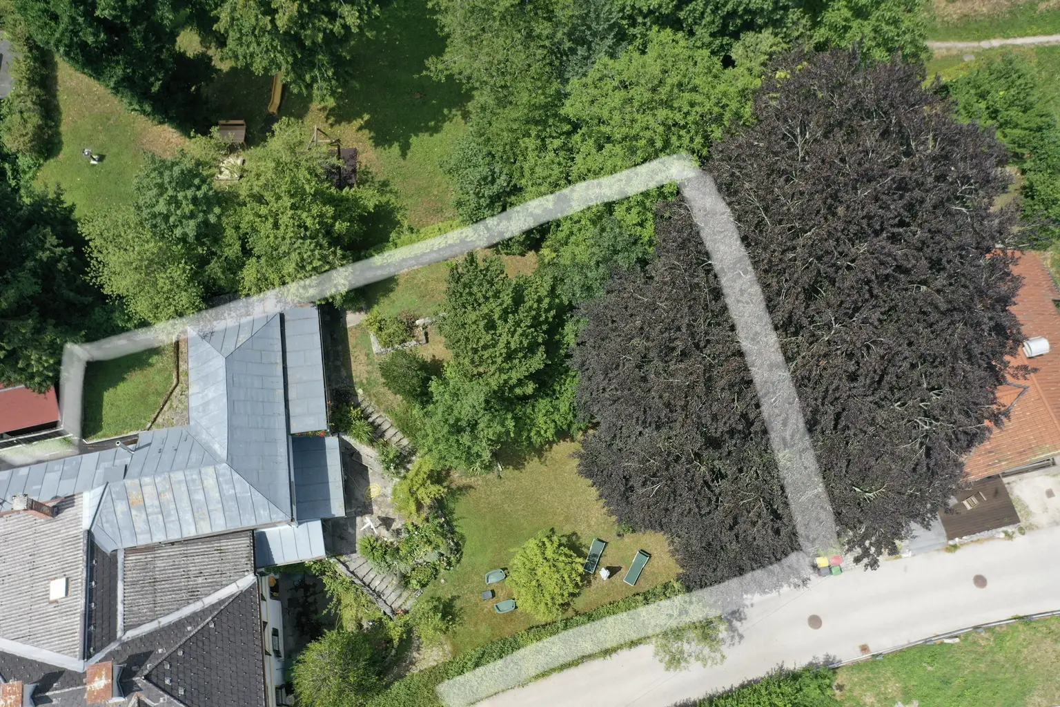 Grundstück mit historischem Bestand und Blick zum Siriuskogel – Potenzial für Villa oder Doppelhaus