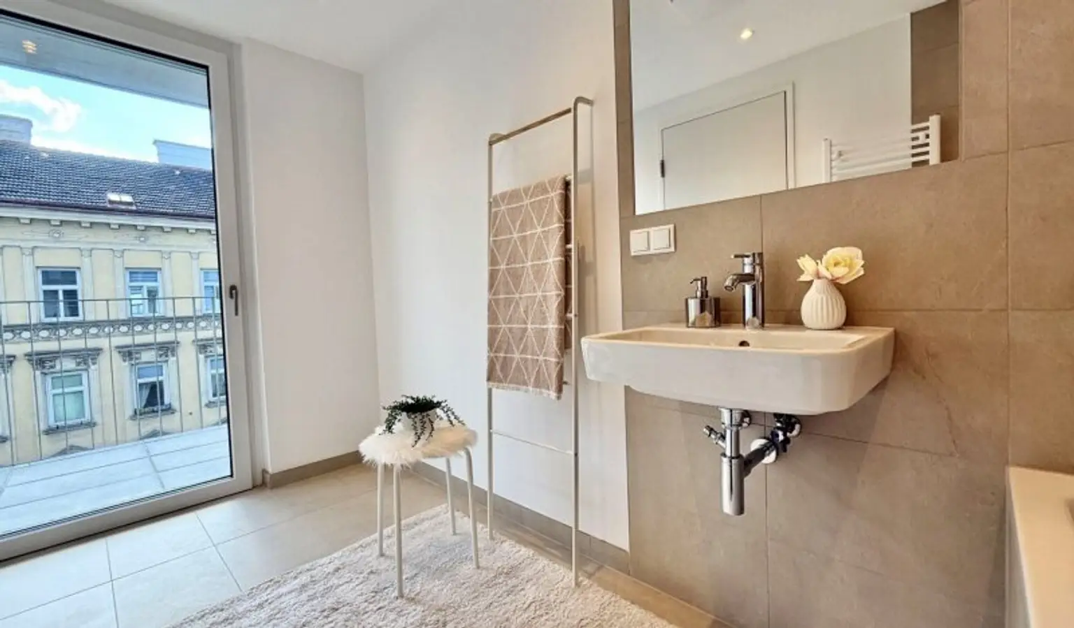 Arndtstraße! Neubau 2-Zimmer-Erstbezug mit Balkon im 4. Liftstock - Top48