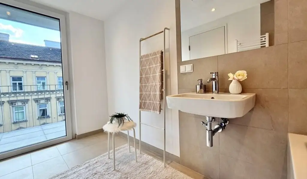 Arndtstraße! Neubau 2-Zimmer-Erstbezug mit Balkon im 4. Liftstock - Top48