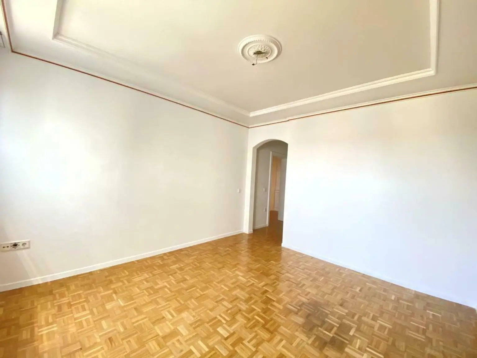 Graz – Geidorf: Schicke Wohnung in unmittelbarer Uni-Nähe, perfekt für Paare oder als WG. | Graz - Geidorf: Chic apartment in the immediate vicinity of the university, perfect for couples or as a shared flat