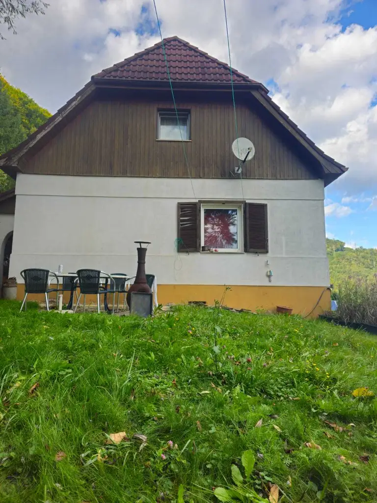 Einfamilienhaus in Kapfenberg – Ruhige Lage mit Garten & Garage