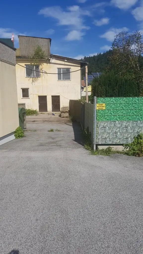 Geschäftshaus mit viel Potenzial!