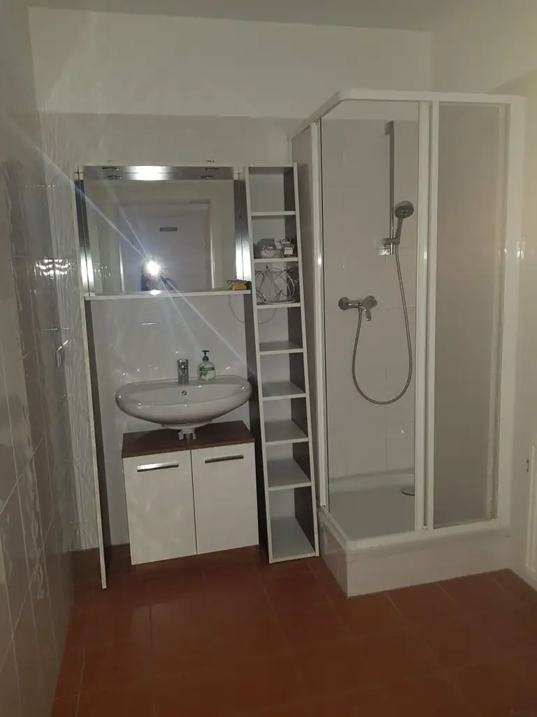 Ruhig gelegene 2,5 Zimmerwohnung mit Balkon in Eggenberg!