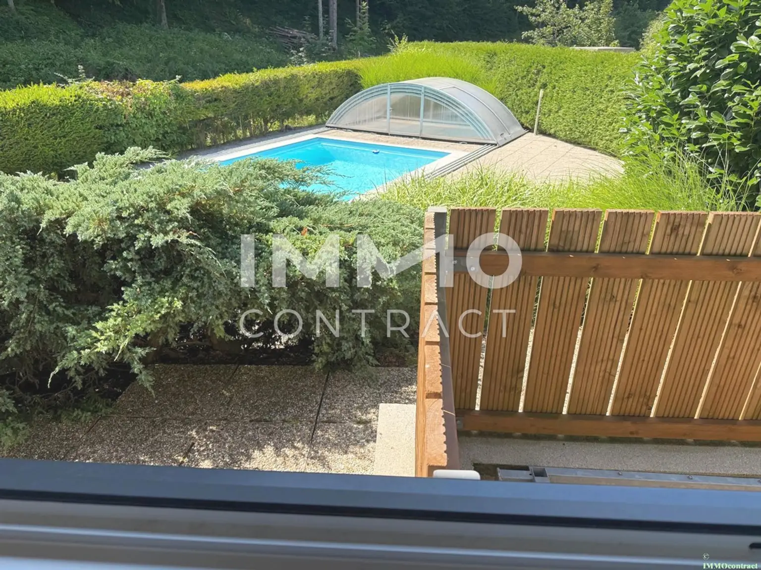 Bungalow mit Pool, Garage zu mieten in idyllischer Landschaft im Raum Rosenau/Bruckbach - Ruhelage