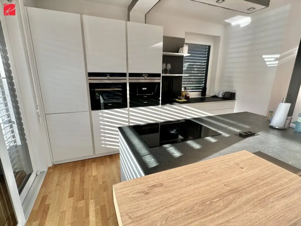 Exklusiver Wohntraum mit riesiger Terrasse!
