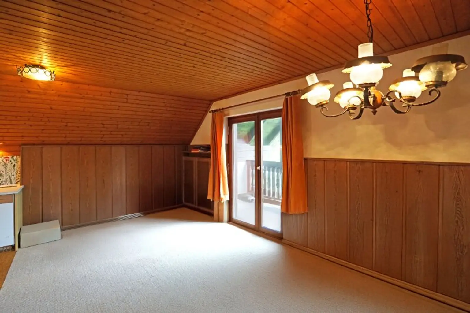 Premiumlage im Wienerwald! Idyllisch gelegenes Landhaus mit Wellnessbereich und Panoramablick