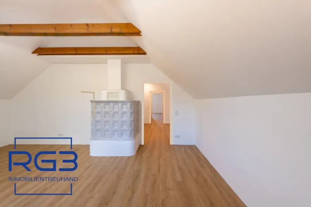 Großes Einfamilienhaus mit großem Garten # Provisionsfrei