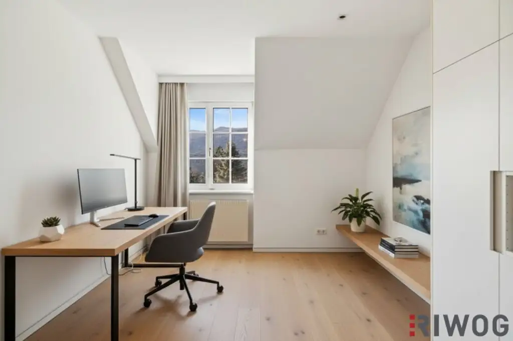 Private Estate Villa mit Fernblick | Privatwald | Virtual Tour | 4.200m2 Garten |  25 min. in den 1. Bezirk | Pool & Sauna