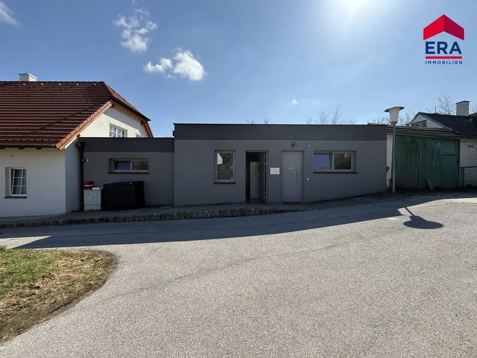 Moderne Praxisfläche mit vielfältigen Nutzungsmöglichkeiten im Zentrum von Bad Pirawarth