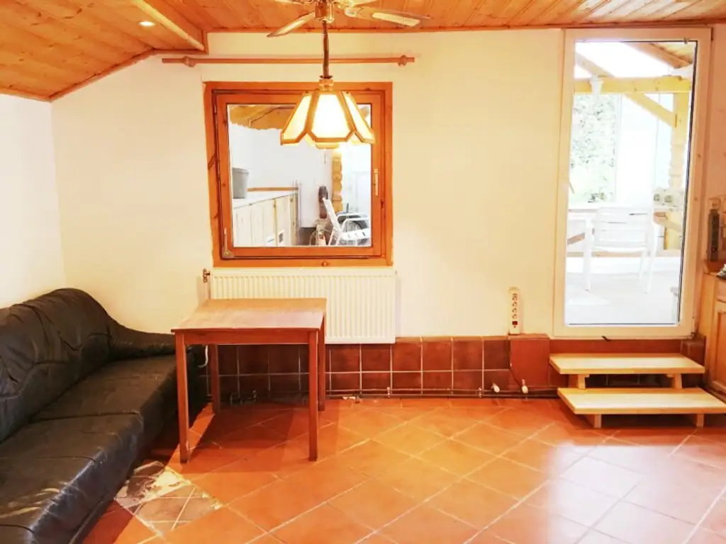 *** HAUS MIT POOL UND WINTERGARTEN - IDEAL FÜR NATUR- UND TIERFREUNDE ***