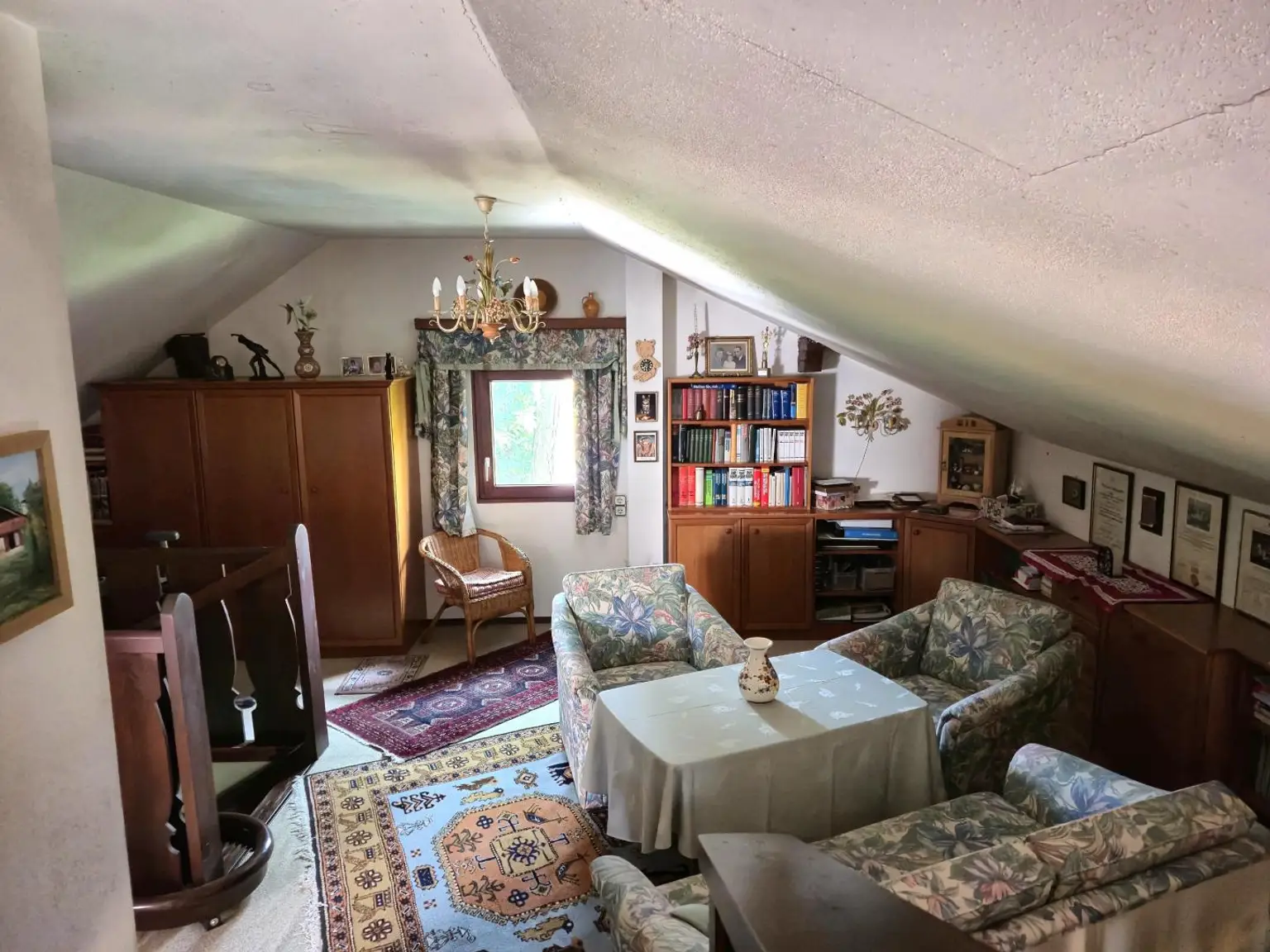 ROMANTISCHES EINFAMILIENHAUS IN BESTER LAGE