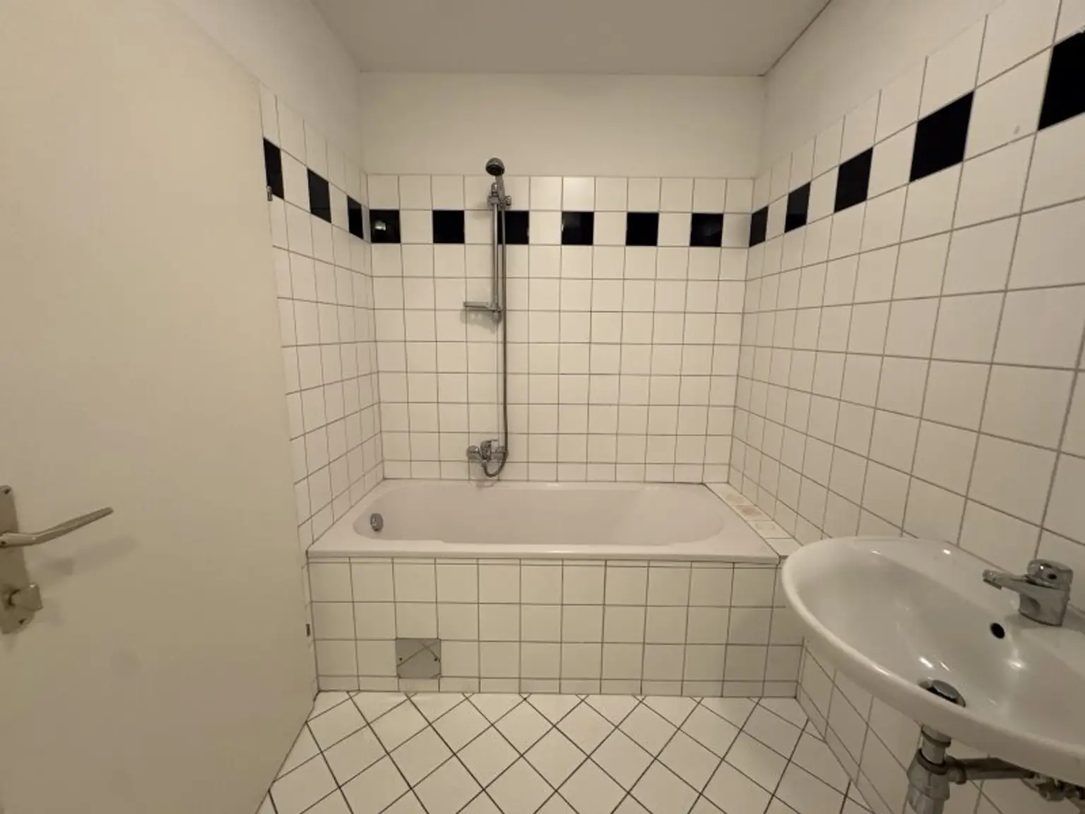 Lichtdurchflutete 2-Zimmer-Dachgeschosswohnung mit perfekter Anbindung