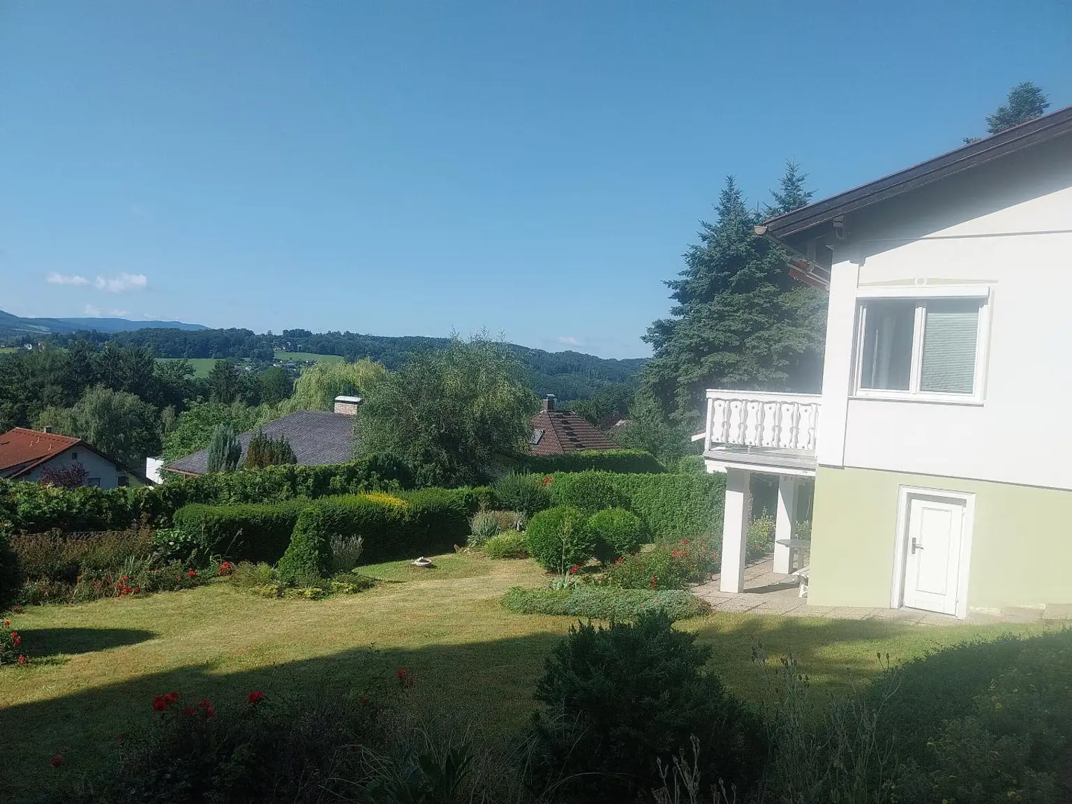 Sehr gepflegtes Einfamilienhaus, idyllische Grünlage in 3032 Eichgraben zu kaufen.