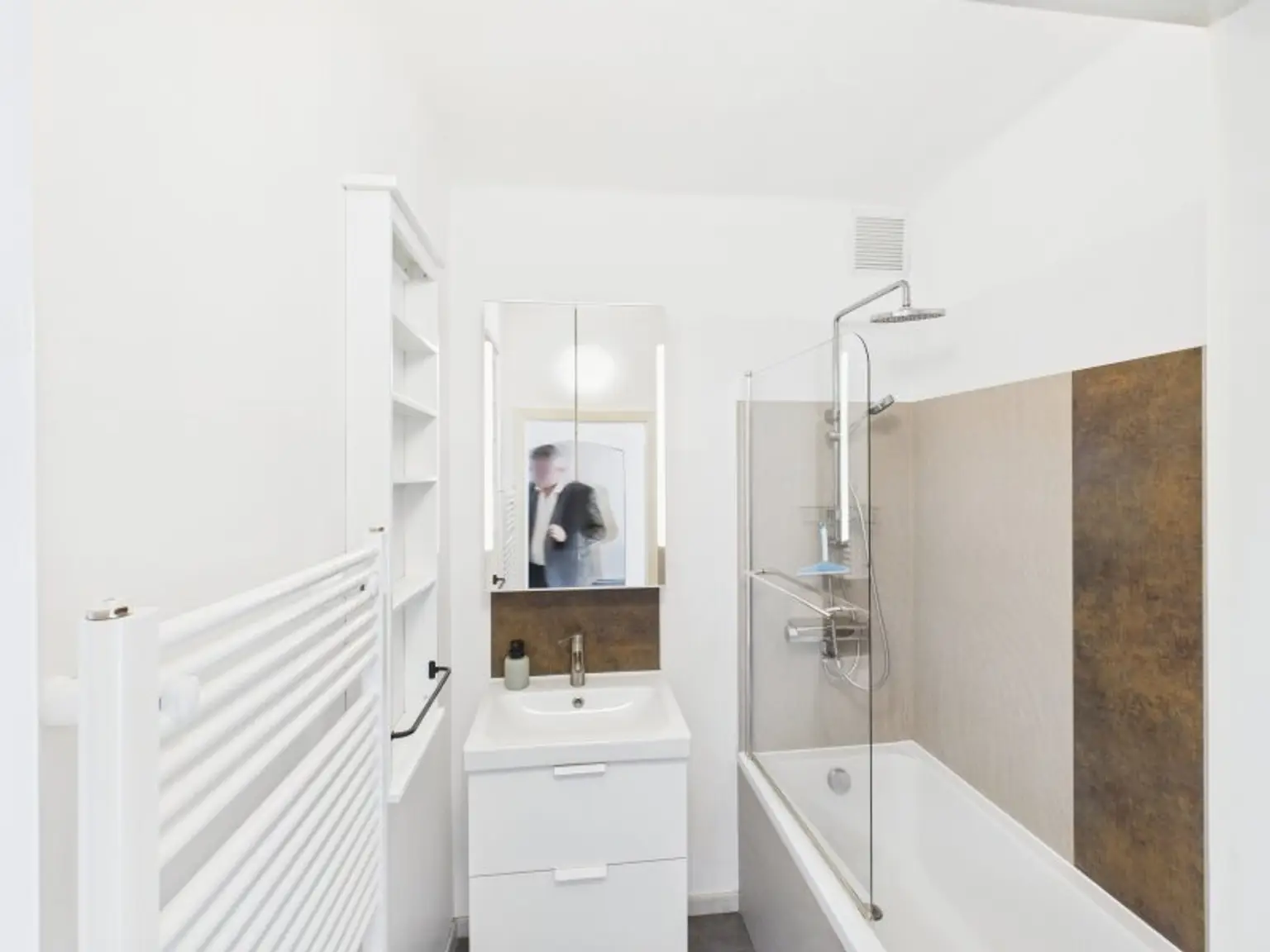 Traumhafte DG-Wohnung in 1210 Wien: Ab 750,-- € Kreditrate/Monat!!!