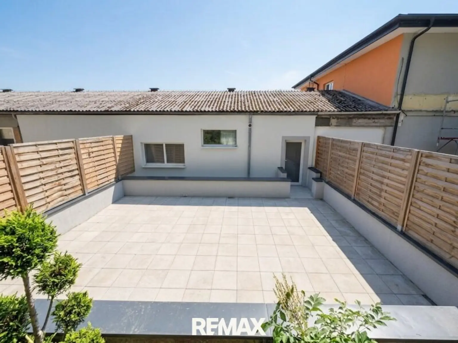 Terrasse im Geräumten Zustand