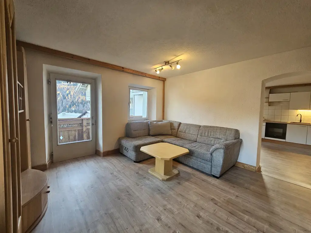 MIETE -  Helle 2 Zimmerwohnung mit Balkon inkl. Betriebskosten - in Virgen