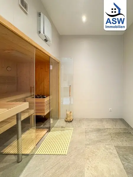 Perfekte Lage!! Top-moderne Altbauwohnung mit Balkon und Sauna in der Hauptstraße