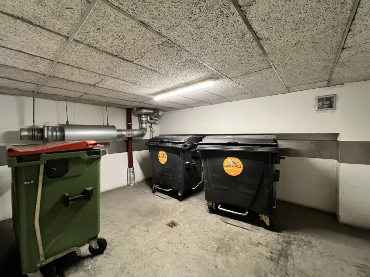 Charmante Dachgeschoss-Maisonettenwohnung in der Barichgasse nahe Dannebergplatz - befristet (!)