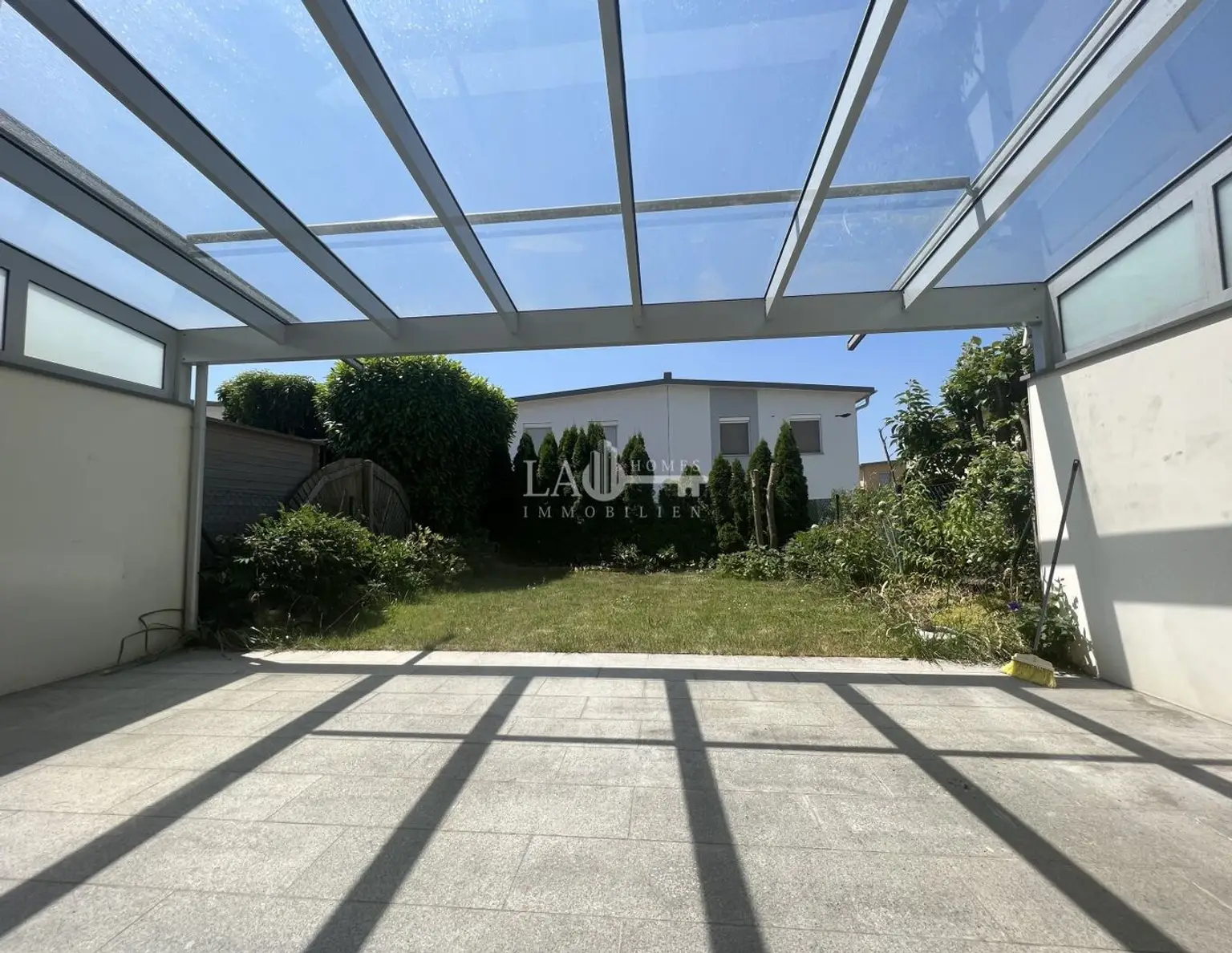 Helles und Modernes Dachterrassen-Haus in Leonding !