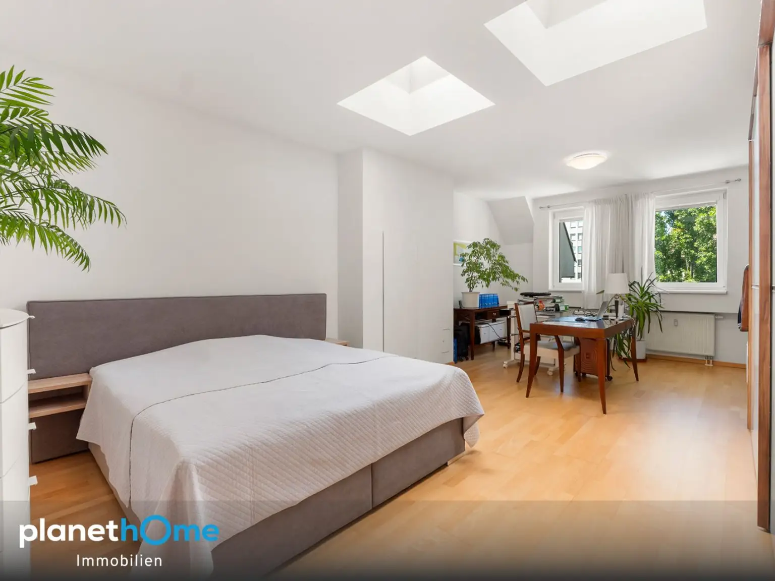 Schlafzimmer 2
