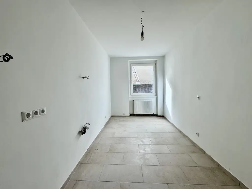 TOP SANIERTE NEUBAUWOHNUNG NUR WENIGE SCHRITTE ZUR U1