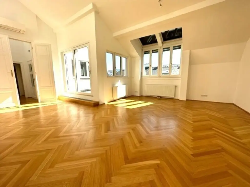 BÖRSE-NÄHE, klimatisiertes 98 m2 Dachgeschoss mit 9 m2 Terrasse, 3 Zimmer, Extraküche, 2 Bäder, Gonzagagasse