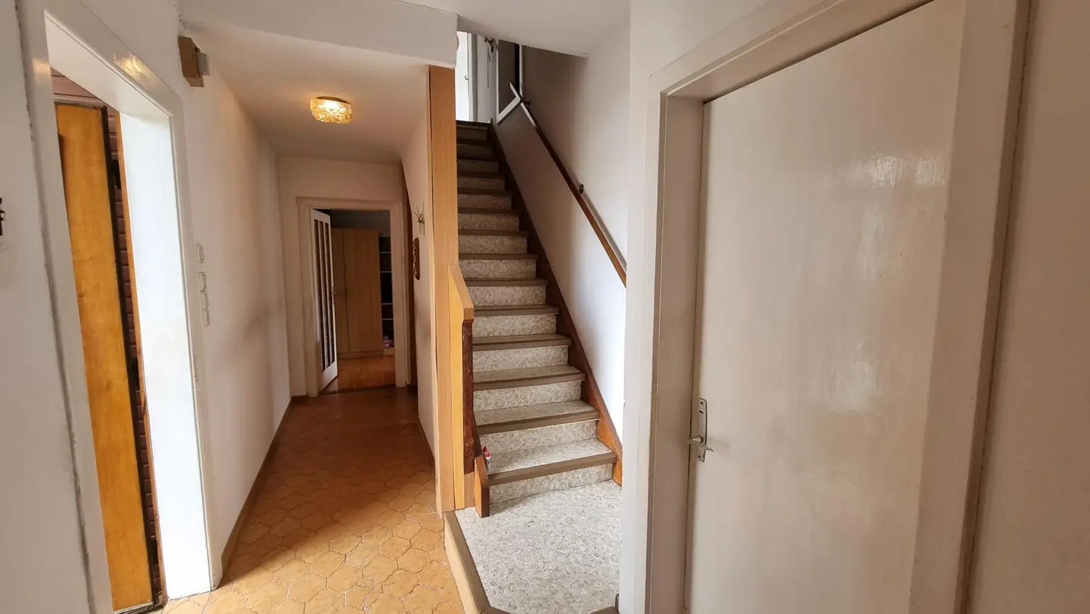 Renovierungsbedürftige Doppelhaushälfte in St. Pölten-Teufelhof
