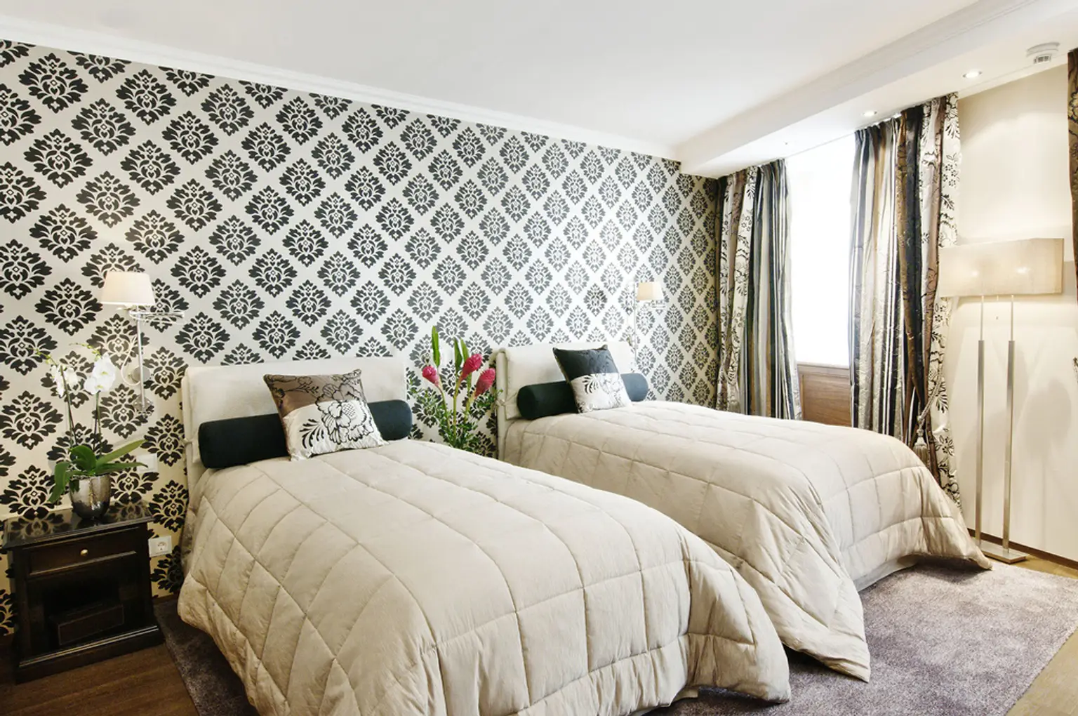 TOP-CITY-LAGE NÄHE PALAIS COBURG | LUXURIÖSE 7-ZIMMER WOHNUNG | EXKLUSIVE AUSSTATTUNG