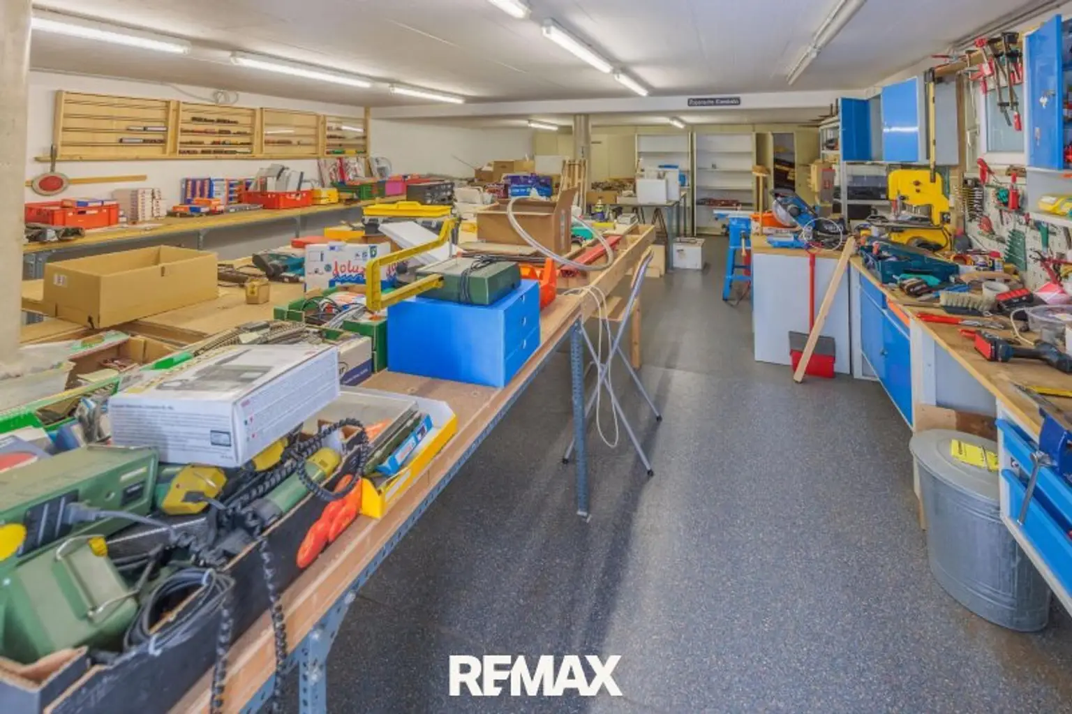 Keller unter Garage
