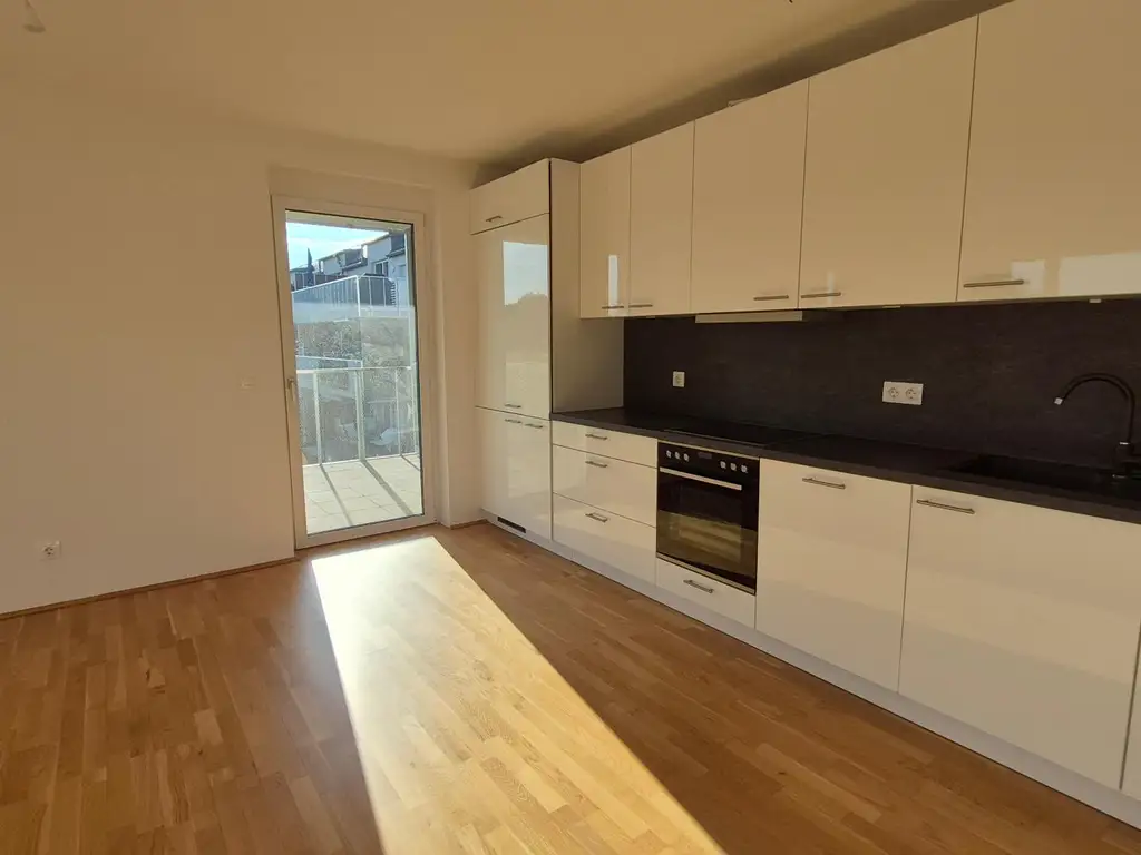 TOP AUSGESTATTETE 3 ZIMMERWOHNUNG IN JUDENAU
