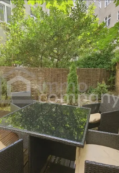 Stilvolle 3 - Zimmer - Wohnung mit Garten und Terrasse - urbanes Wohnen im 2.Bezirk