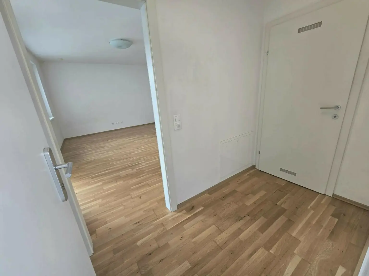 Wunderschöne Wohnung mit Balkon - Hofseite!