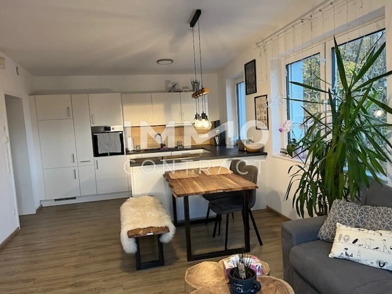 Helle 3 Zimmerwohnung 
Miete inkl. Heizung
