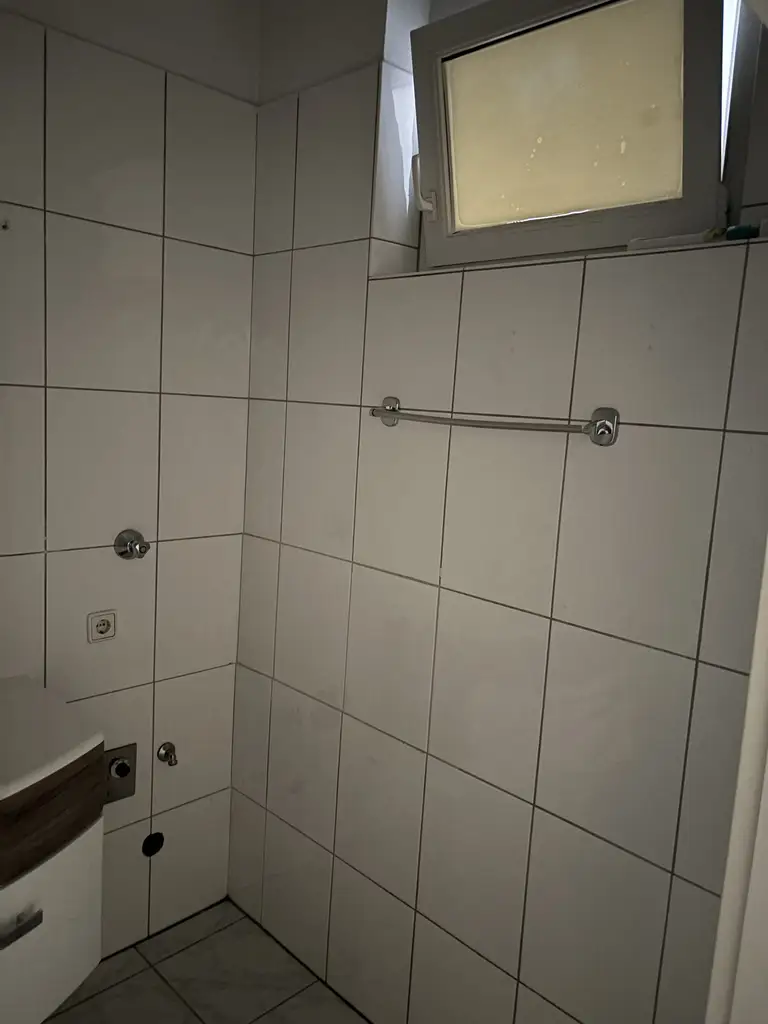 Großzügig geschnittene 3 Zimmer Wohnung in Toplage 1100 Wien Fussgängerzone !