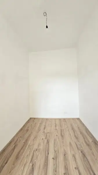 Erstbezug 2 Zimmer, Lichtdurchflutete Räumlichkeiten