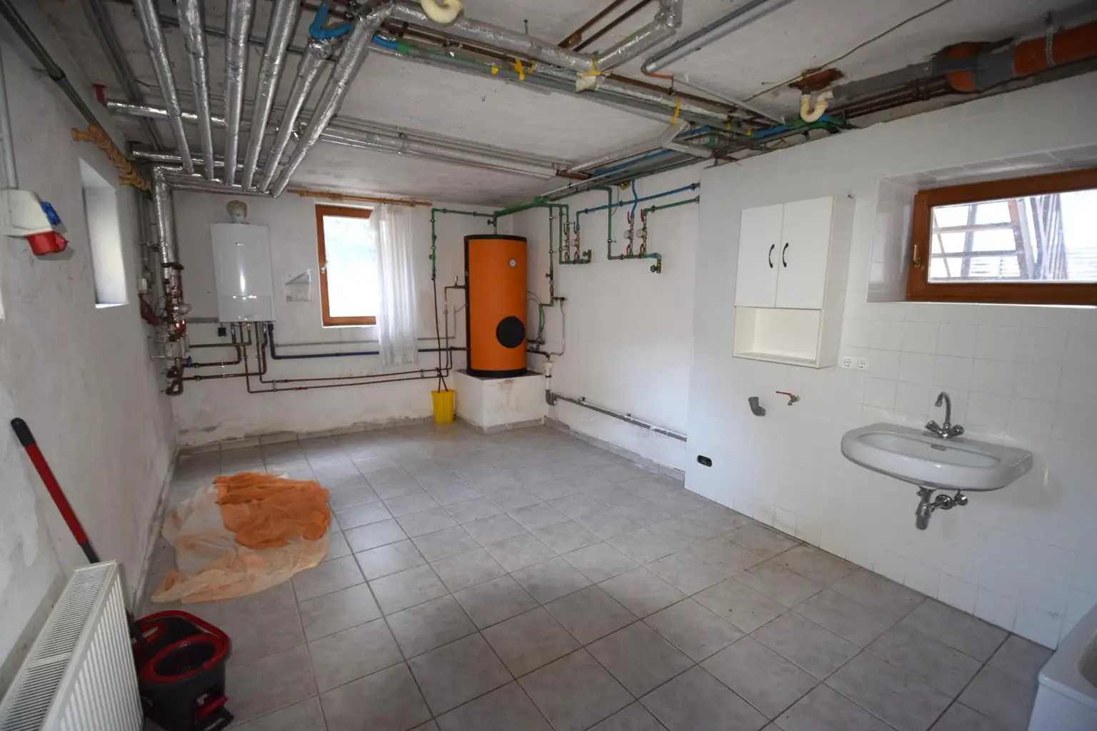 Wirtschafts-Technikraum EG