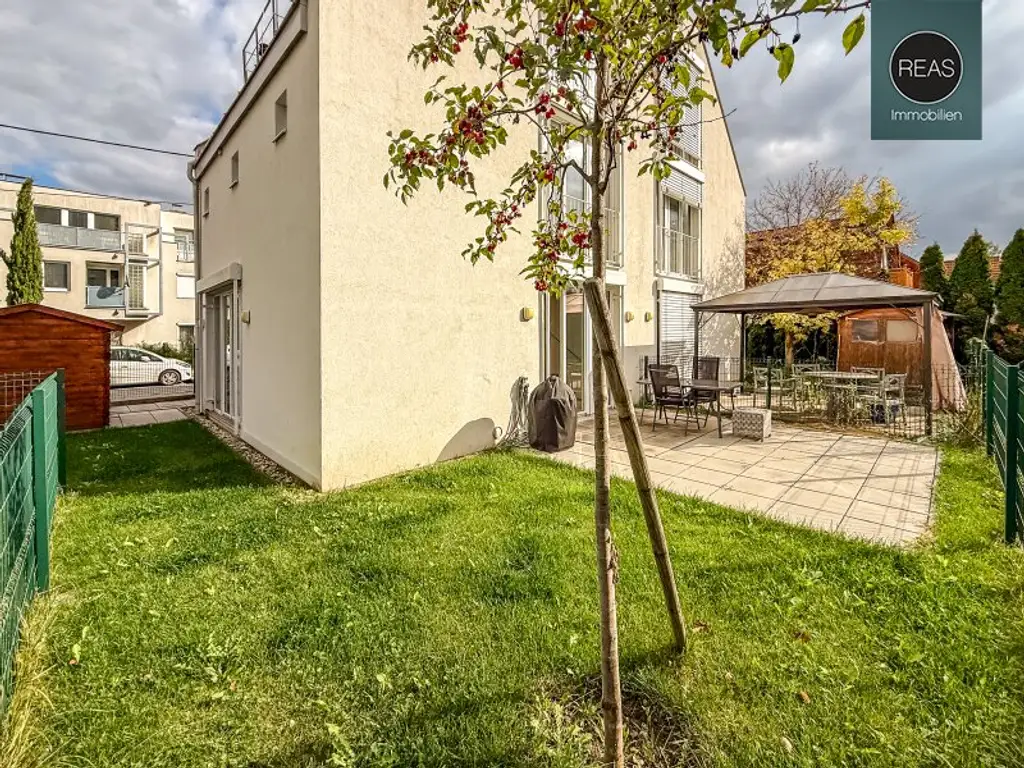 Provisionsfrei: Sehr gut ausgestattete Doppelhaushälfte mit Garten beim Theresa-Tauscher-Park! 5 Min. zum Donau Zentrum. 10 Min. zur UNO City. Parkplatz verfügbar!