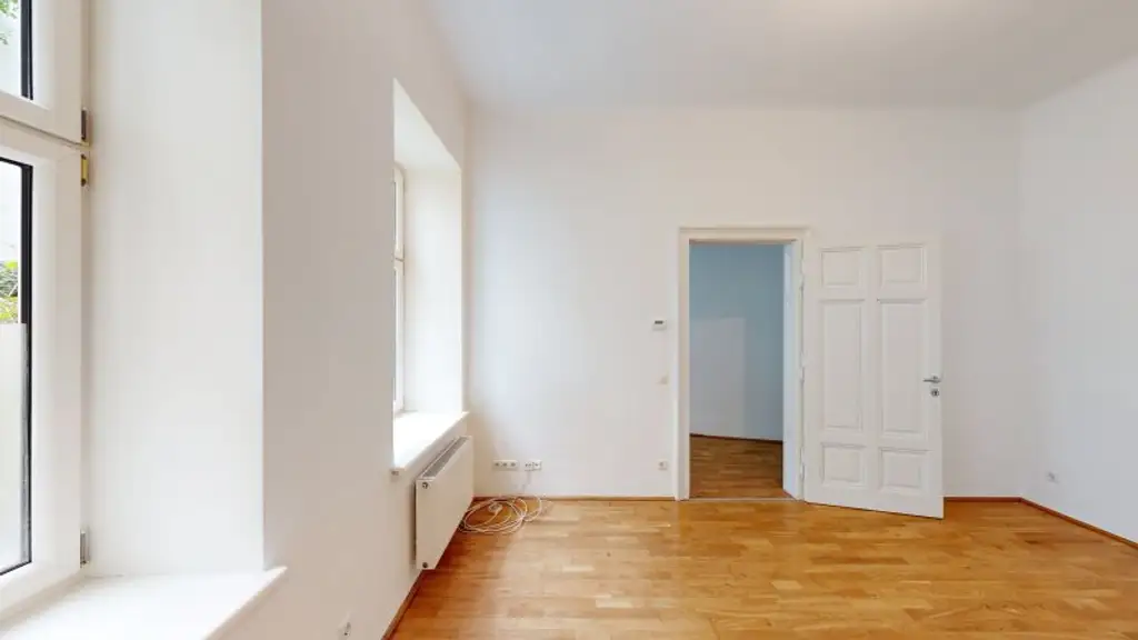 Büro/Praxis/Ordination | 1,5 Zimmer | Altbau am Liechtensteinpark