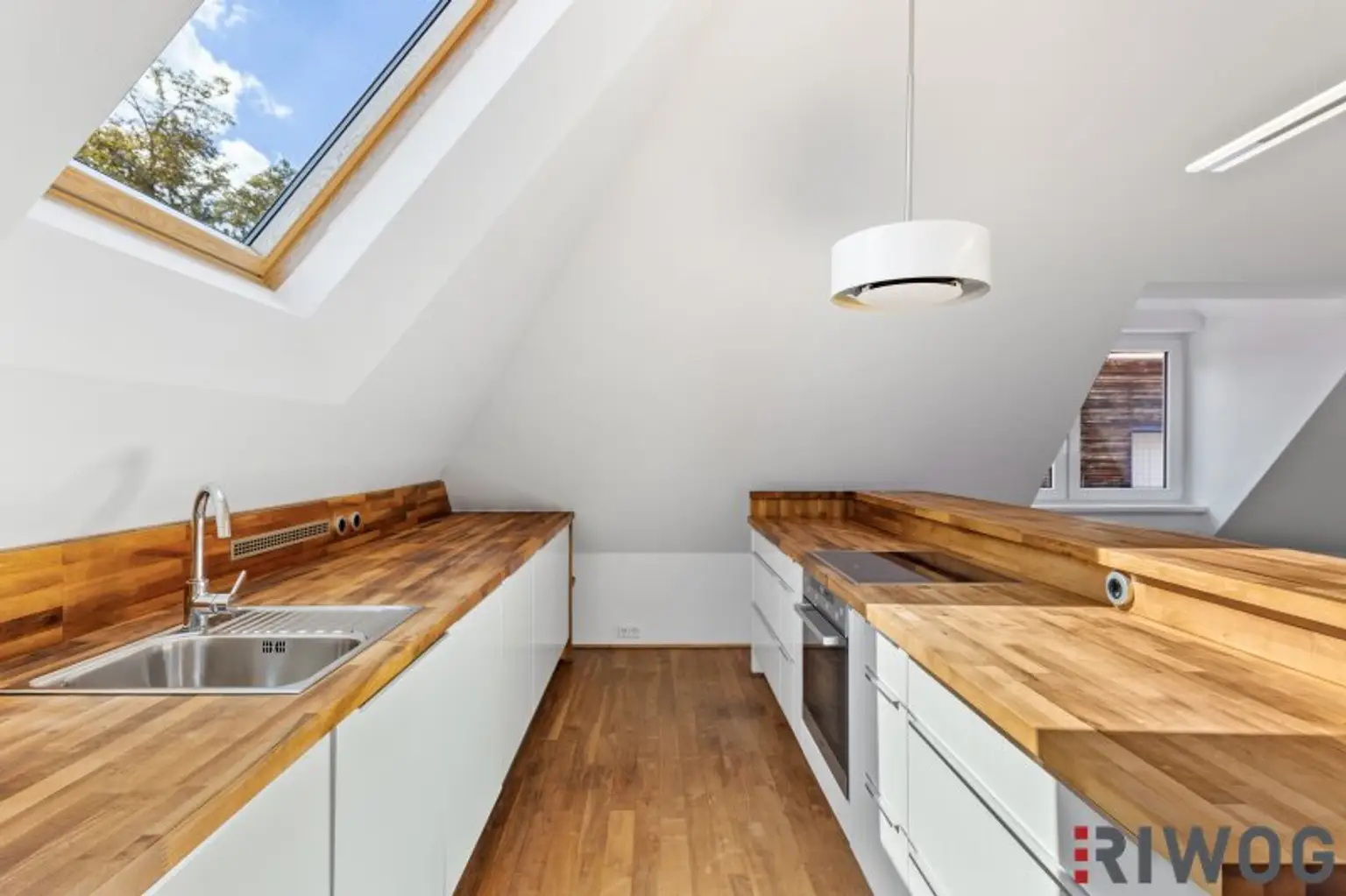 Domizil im Herzen von Grinzing - inklusive 90m² Dachterrasse und separater Büroeinheit I Praxis