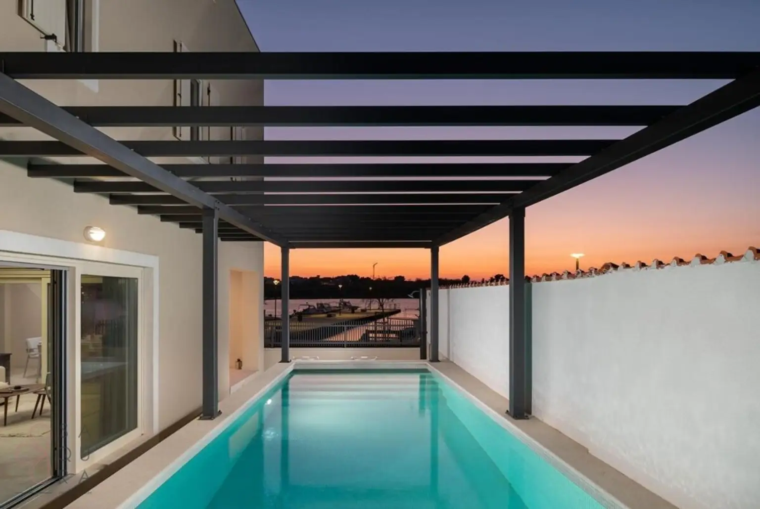 Prime Seafront Villa bei Zadar –Exklusivität am Meer mit Renditepotenzial