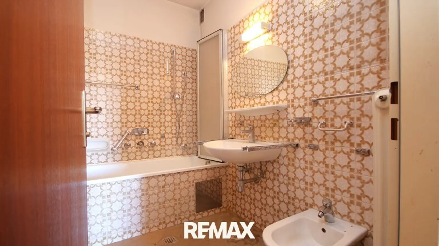 Großzügiges Badezimmer